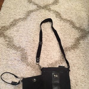 Coach purse with wristlet